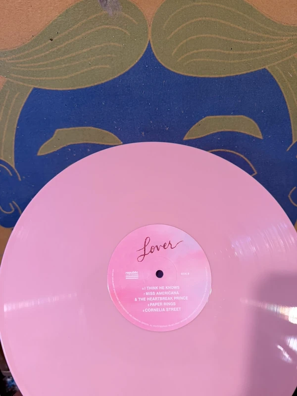 Taylor swift “Lover”